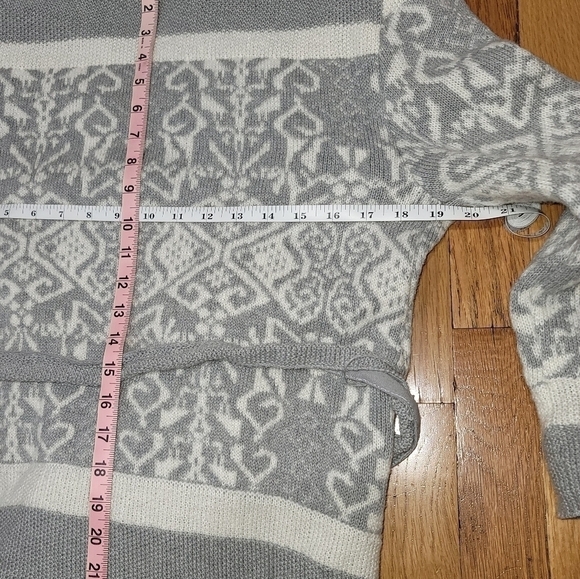 🎉Sale🎉 Lemon Brand Robe - Picture 12 of 12